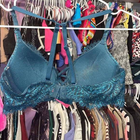 La Senza Hello Sugar 32A fancy glitter green bra good used condition with lace - Picture 4 of 6